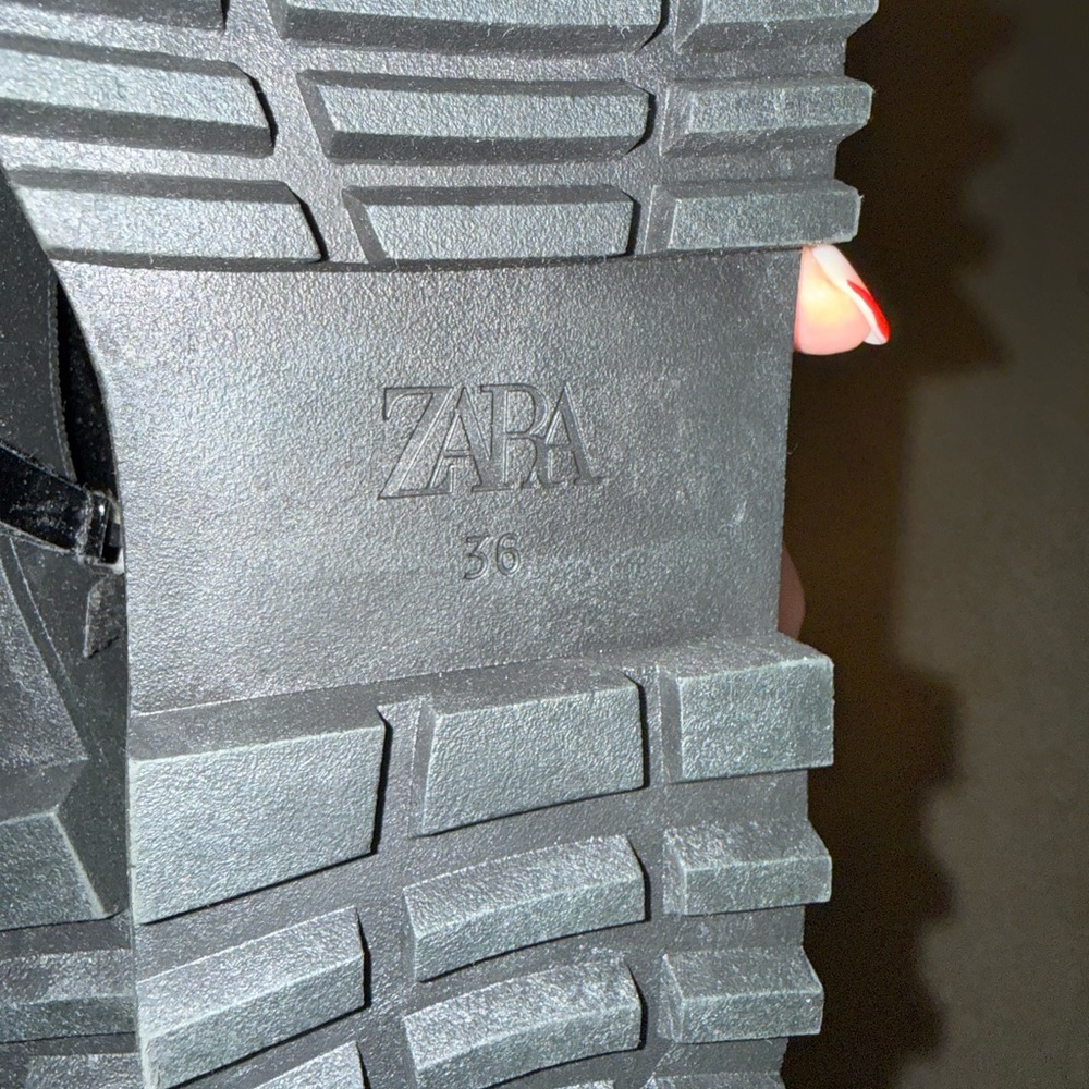 Zara Kids Black Patent Leather Ankle Boots - Picture 6 of 6